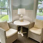 Falmouth Heights Motor Lodge