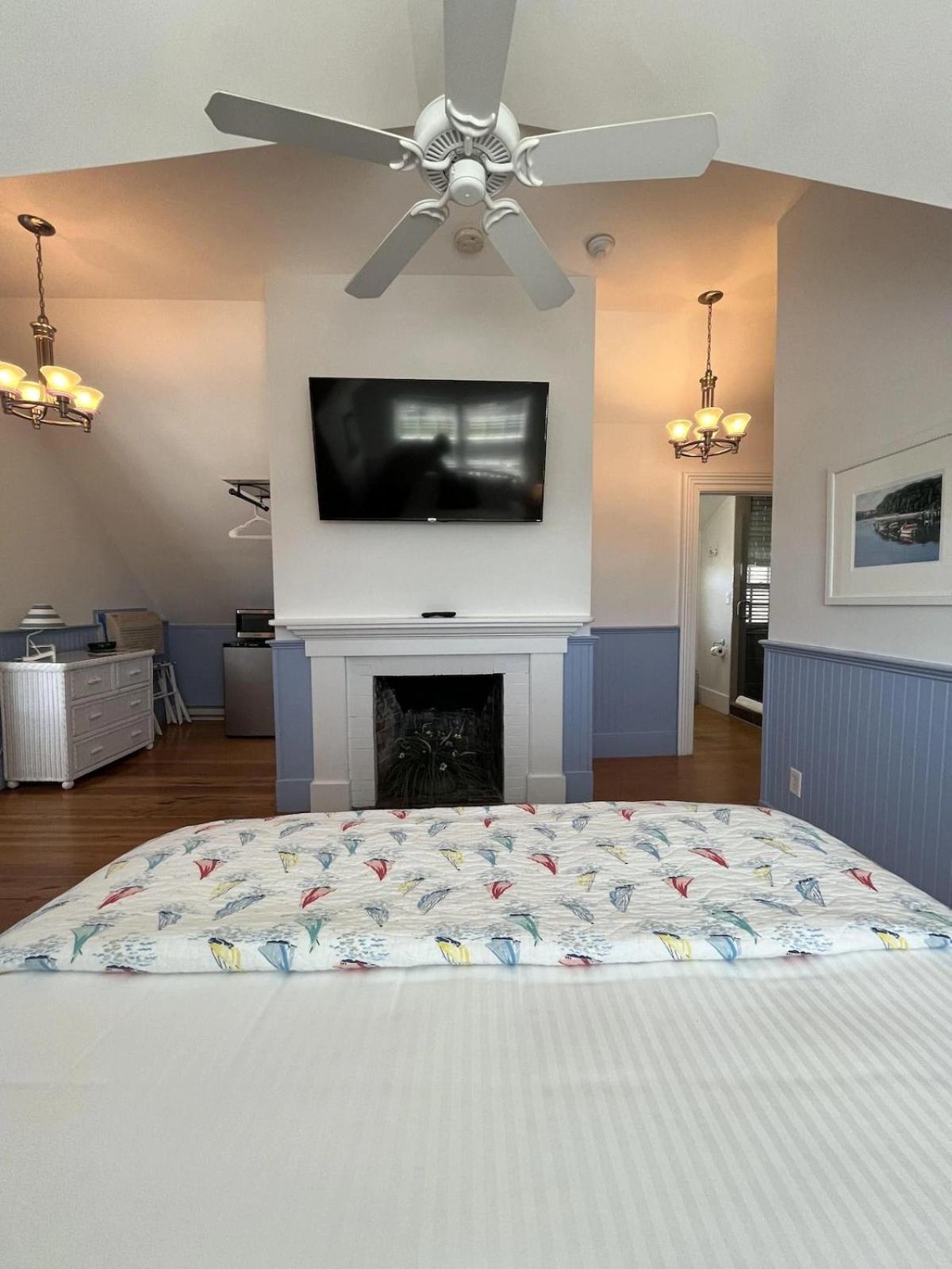 Breeze Hotel Falmouth