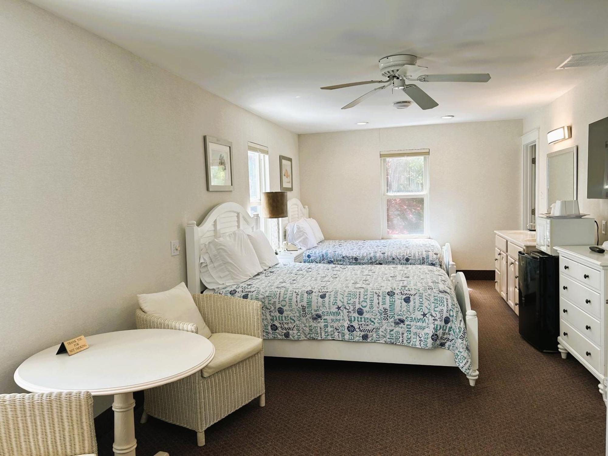 Heights Motor Motel 3*