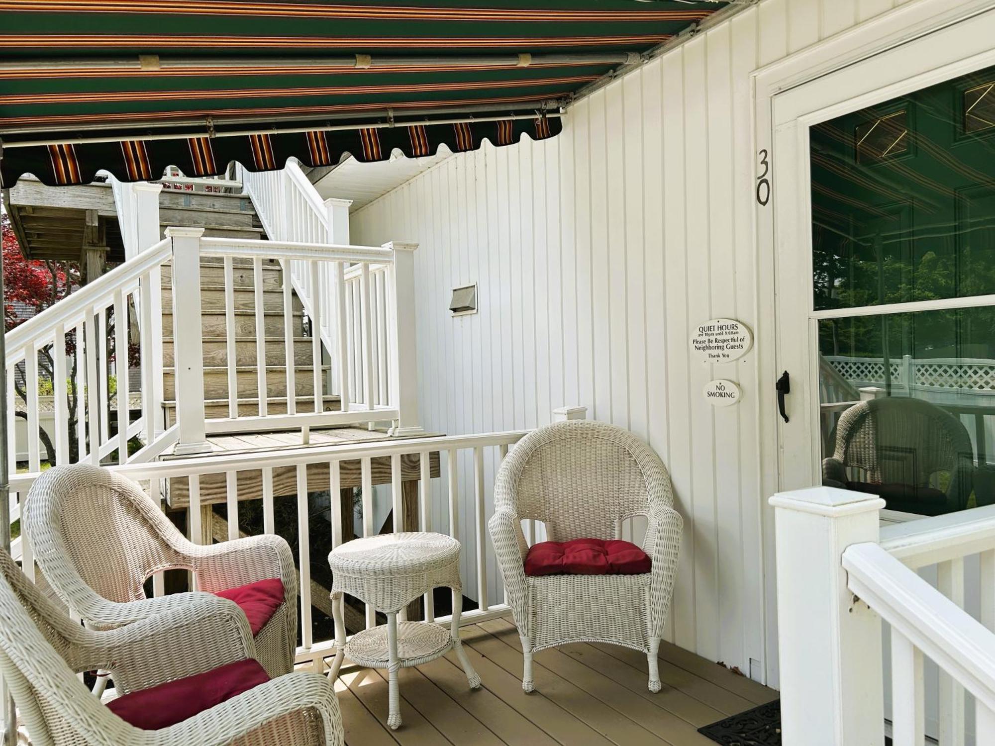 Heights Motor Motel 3*