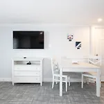 Innseason Resorts Harborwalk