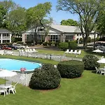 Shoreway Acres Inn