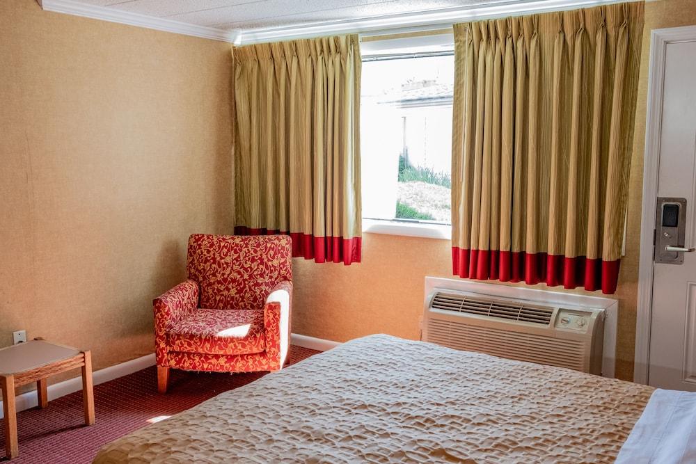 Admiralty & - A Red Collection Hotel
