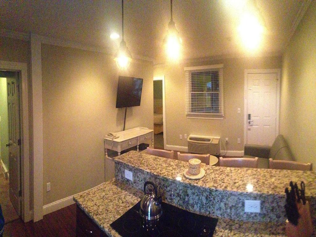 Innseason Harborwalk 3*