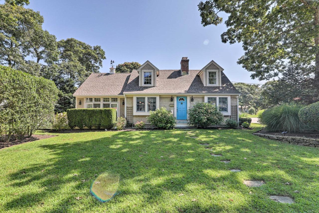 Casa de férias Cape Cod With Furnished Deck Walk To Beach!