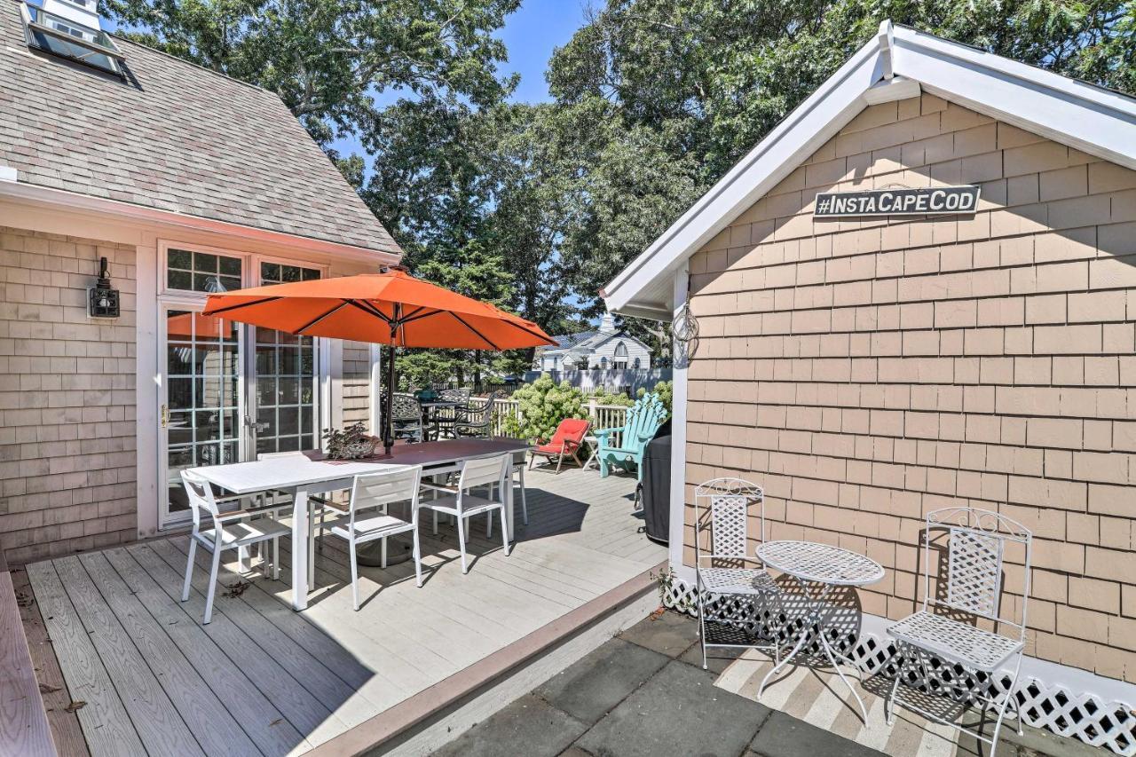 Cape Cod With Furnished Deck Walk To Beach! Casa de férias
