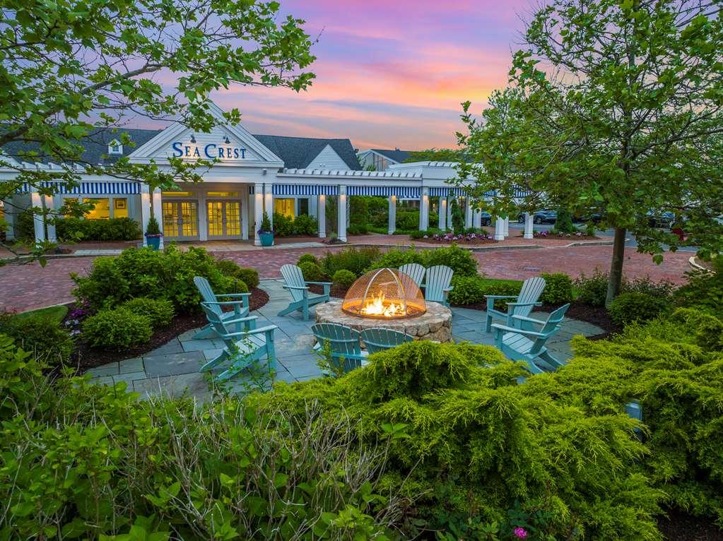 Sea Crest Hotel 4*