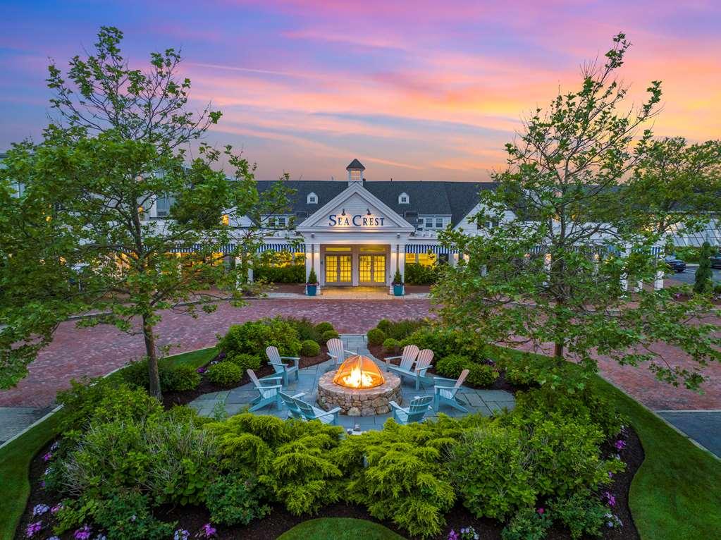 Sea Crest Hotel