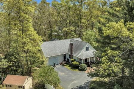 Tranquil Cape Cod Retreat With Access Holiday home Falmouth