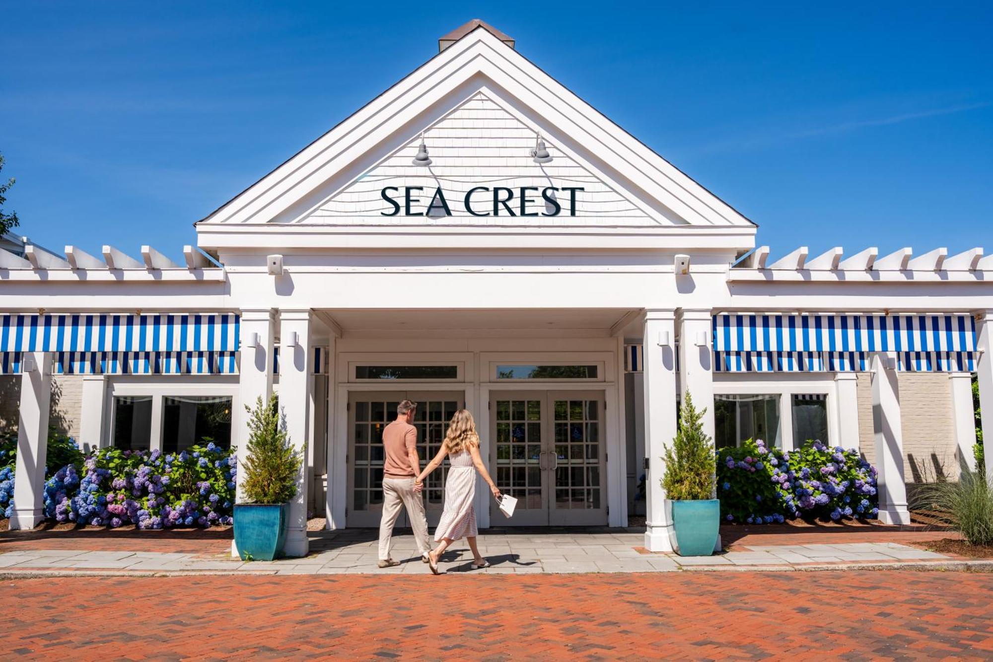 Hotel Sea Crest 4*