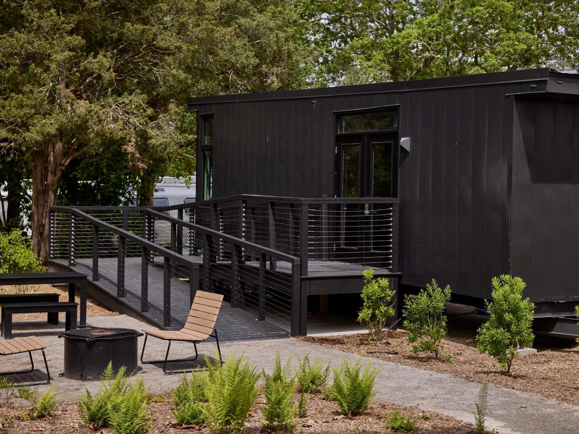 Autocamp Cape Cod Hotel 4*