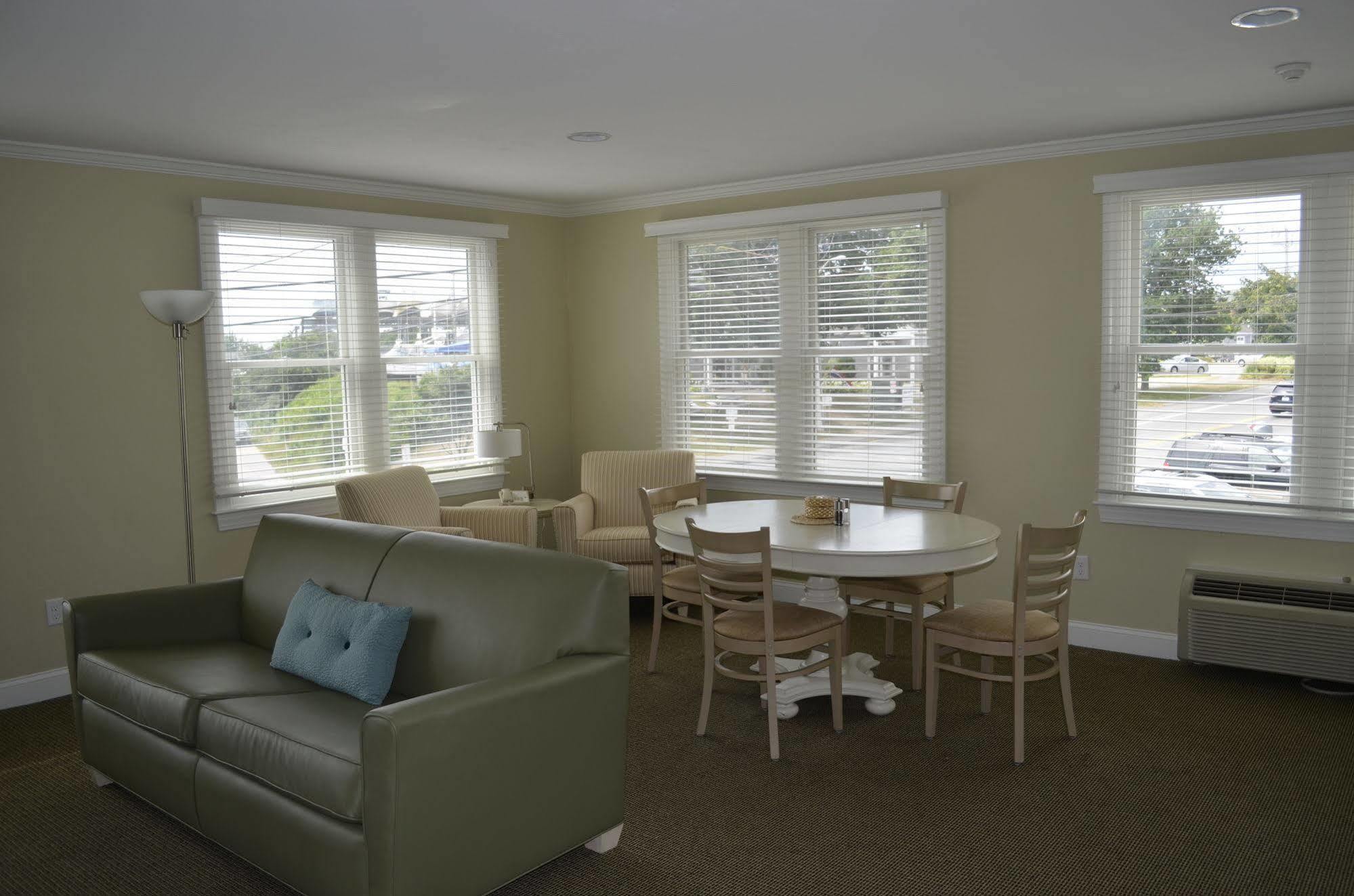 Innseason Harborwalk 3* Falmouth